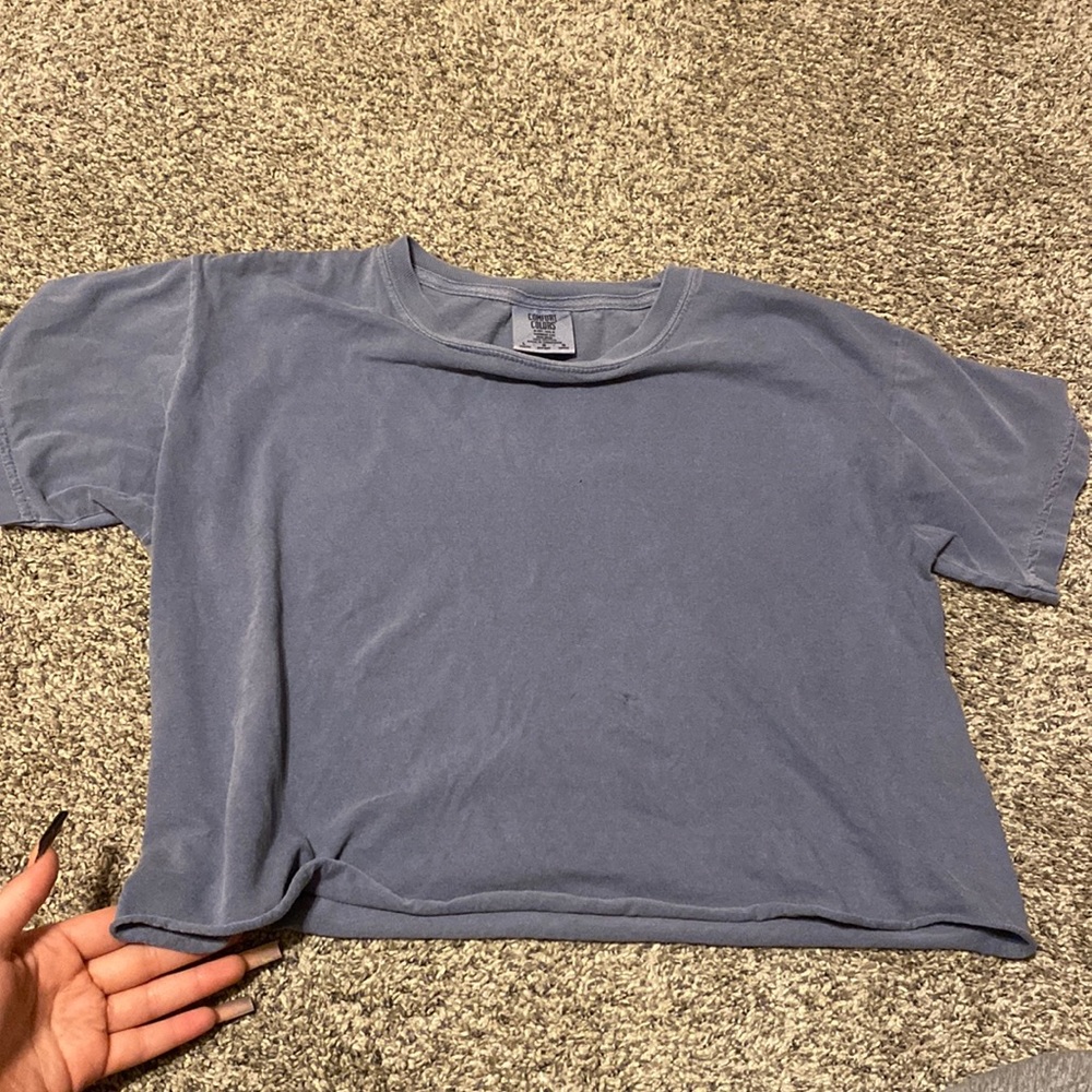 FREE WITH BUNDLE Cropped Short Sleeve Shirt